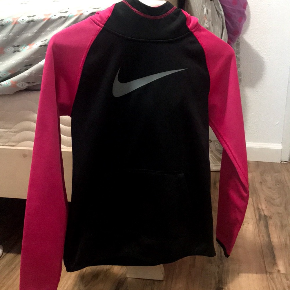 Nike dri-fit sweatshirt